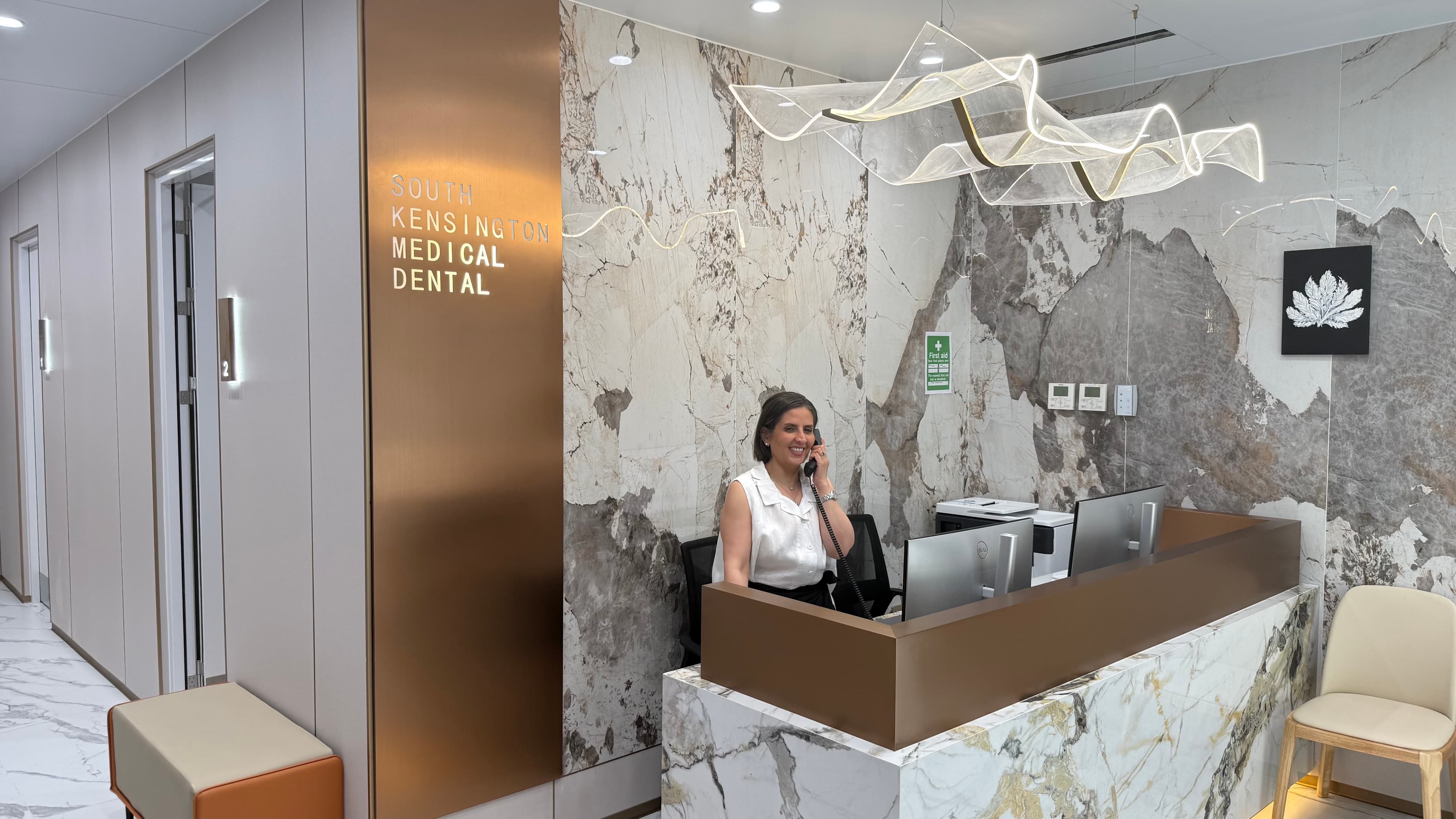 Fixed retainers at Dental Clinic London — permanent orthodontic retention South Kensington