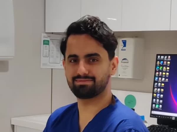 Dr. Reza Davari