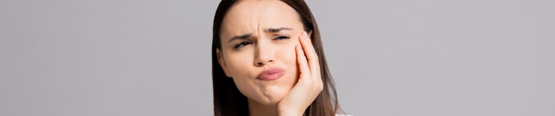 Fixing chipped teeth with cosmetic bonding — a complete guide