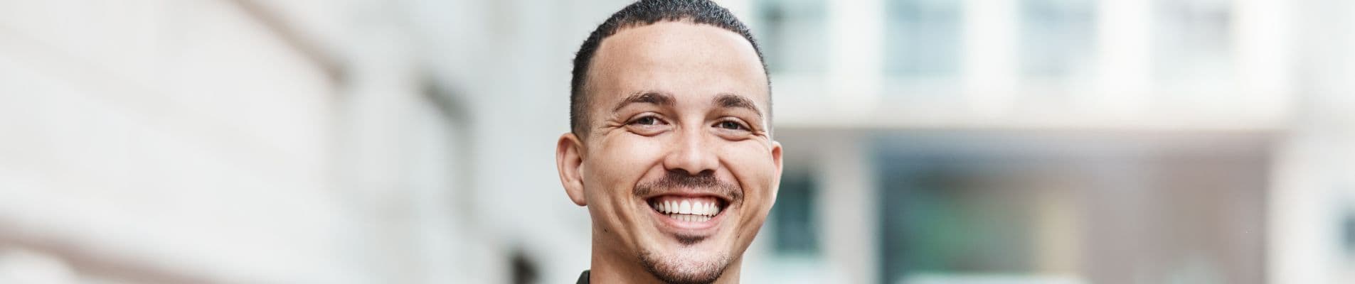 Illustration showing first aid advice for tongue bleeding after a bite